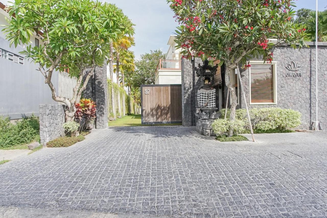 Jiwanta Villa เกอโรโบกัน ภายนอก รูปภาพ
