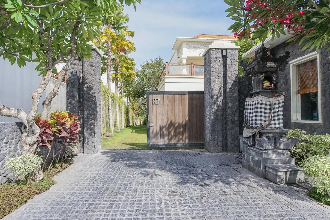 Jiwanta Villa เกอโรโบกัน ภายนอก รูปภาพ